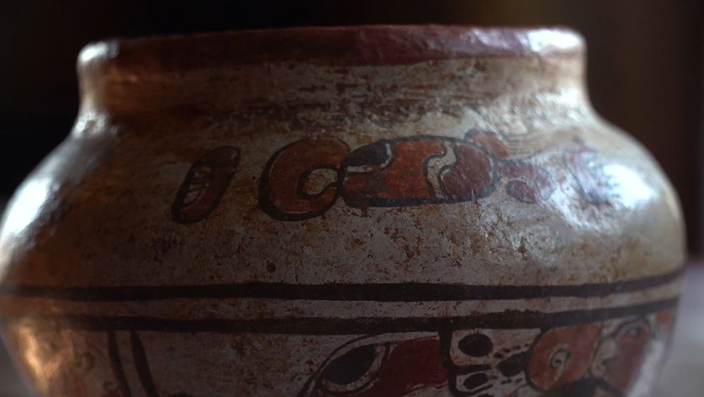 mayan vase 1
