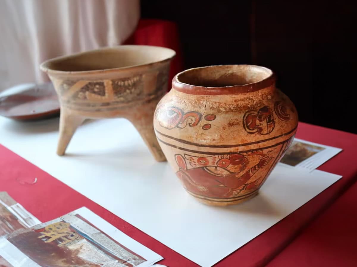mayan vase