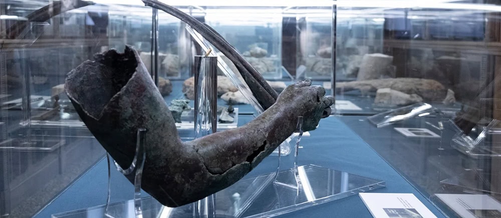 Ναυάγιο Αντικυθήρων χέρι Ηρακλή