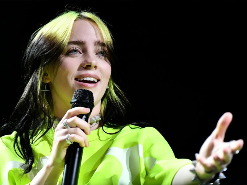 Billie Eilish δωρίζει 11,5 εκατ. δολάρια για το περιβάλλον