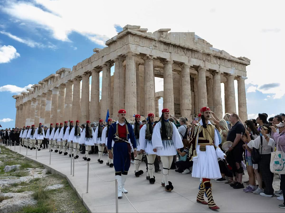 Ο Παρθενώνας χωρίς σκαλωσιές για πρώτη φορά μετά από δεκαετίες