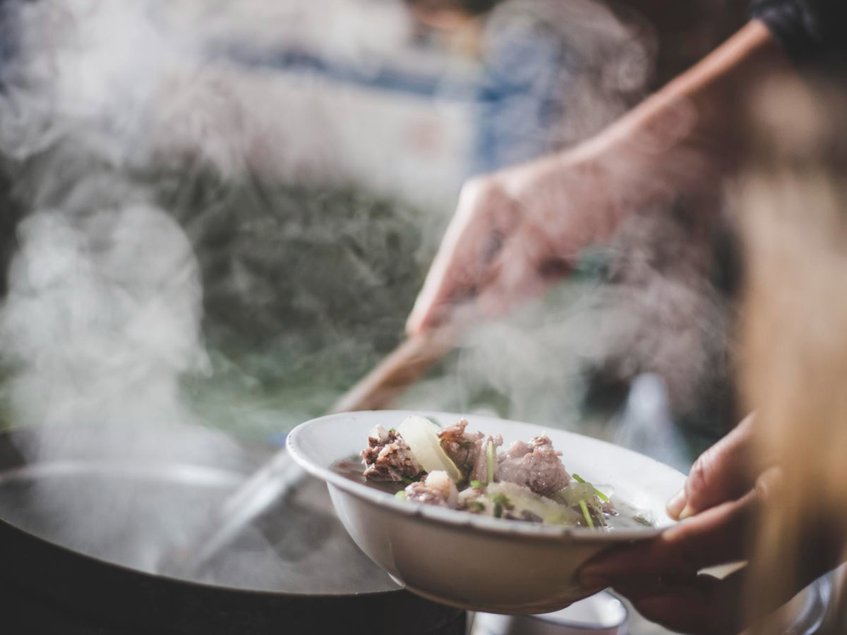 Γιατί κάποιες μυρωδιές μας ταξιδεύουν στο παρελθόν;